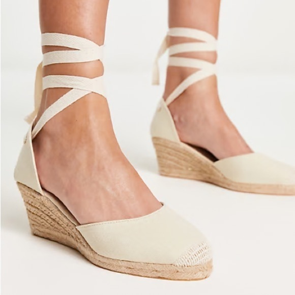 London Rebel Espadrille Wedges in Ecru​​​​​ - Picture 2 of 7
